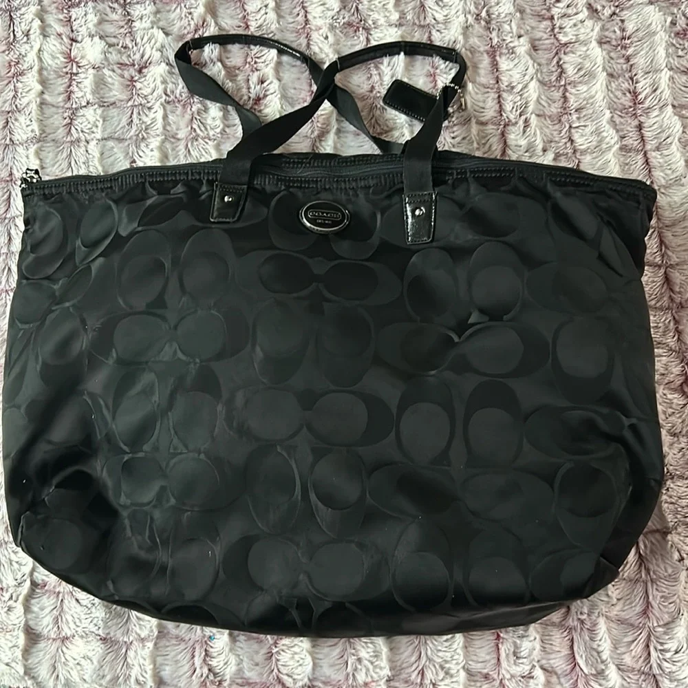 Coach All Black Travel Getaway  Bag - Picture 5 of 13